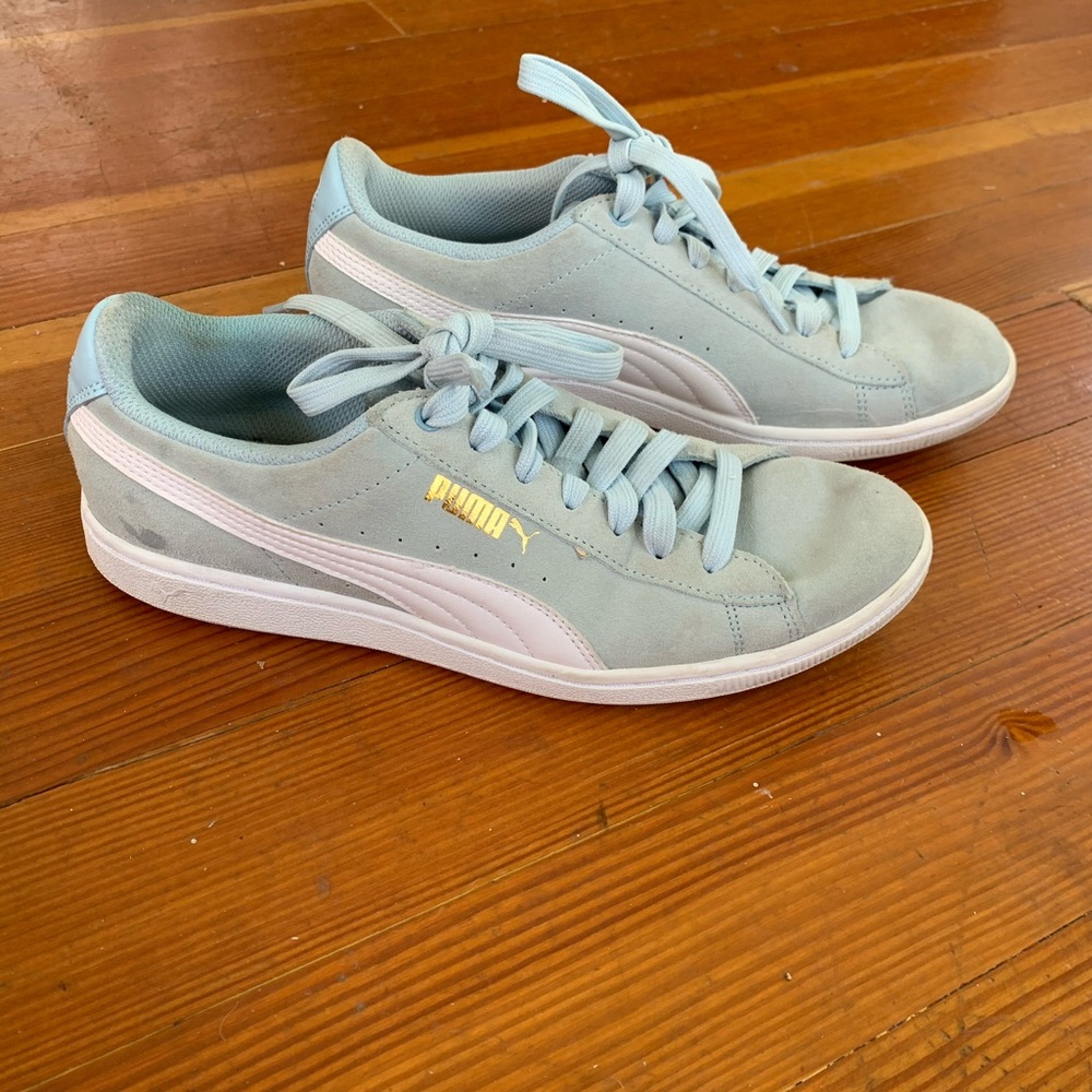 Blue Women’s Puma Vikky Sneakers size 8.5